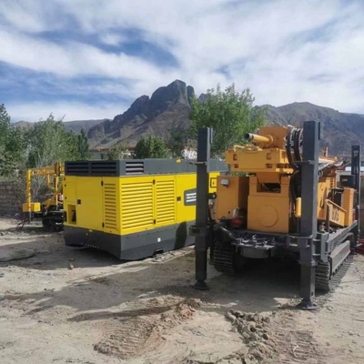 Track Mounted DTH Drilling Machine , Borehole Drilling Equipment 600m Depth