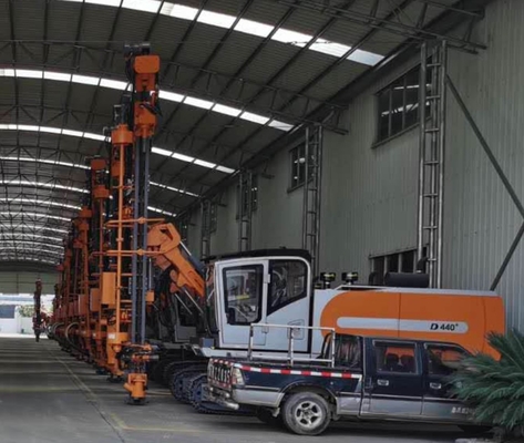 Industrial Rock Drill Rig , Integrated Drilling Equipment With Air Compressor