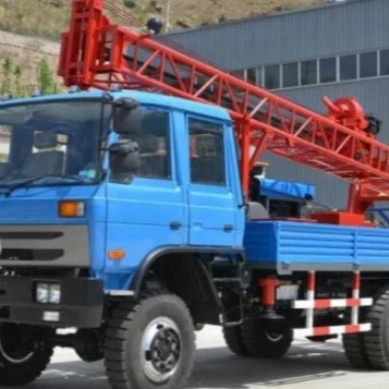 4x4 Truck Mounted Borehole Drilling Machine 42KW 250M Depth