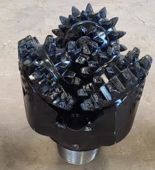 Api Standard Tricone Roller Bit 14 3 / 4'' Iadc 127 Steel Tooth