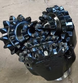 Api Standard Tricone Roller Bit 14 3 / 4'' Iadc 127 Steel Tooth