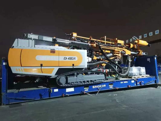 Advanced 600 N.m Maximum Torque Rock Drill Rig With 33 M3 / Min Air Compressor