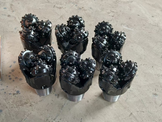 Roller bit 5 3/8inch IADC637 three Cone Bit well drill bits